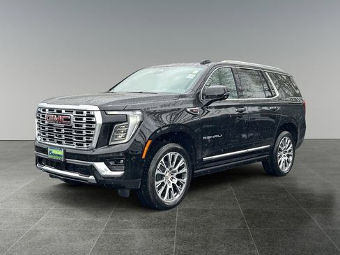 New 2026 GMC Yukon Denali w/ Denali Reserve Package AWD/4WD image 3