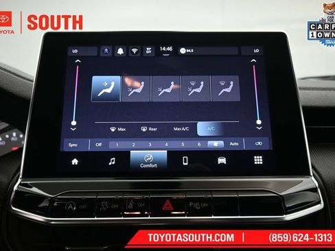 Used 2024 Jeep Compass Trailhawk AWD/4WD image 15