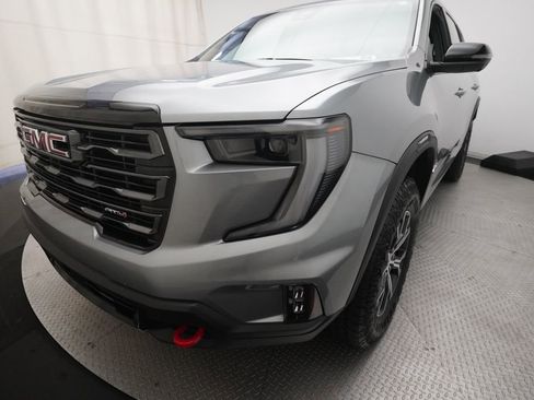 Used 2024 GMC Acadia AT4 AWD/4WD image 24