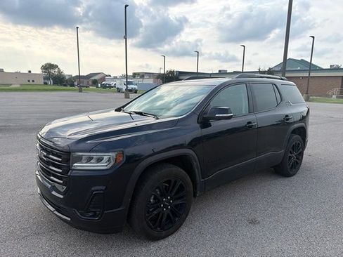 Used 2022 GMC Acadia SLT w/ Elevation Edition FWD image 2