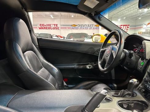 Used 2005 Chevrolet Corvette Coupe w/ Preferred Equipment Group RWD image 12