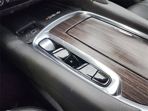 Used 2023 Buick Enclave Avenir w/ Avenir Technology Package image 26