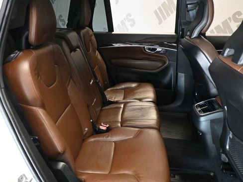 Used 2019 Volvo XC90 T6 Momentum w/ Advanced Package AWD/4WD image 18