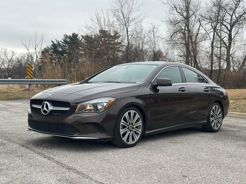 Used 2018 Mercedes-Benz CLA 250 4MATIC image 2