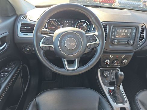 Used 2018 Jeep Compass Latitude w/ Safe & Security Group AWD/4WD image 6