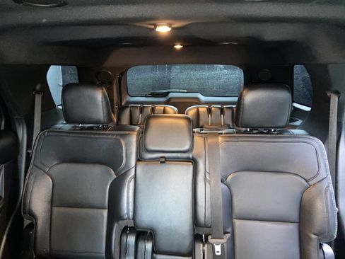 Used 2019 Ford Explorer Limited w/ Ford Safe & Smart Package FWD image 14