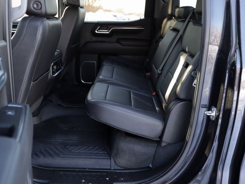 Used 2023 GMC Sierra 1500 SLT w/ SLT Convenience Package image 28