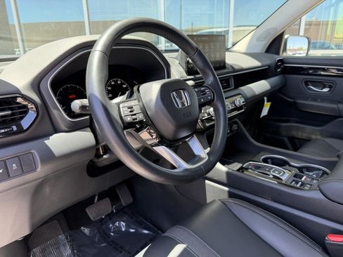 Used 2025 Honda Pilot Touring image 32