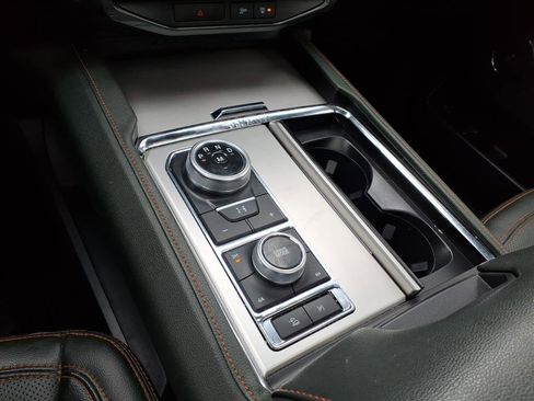 Used 2022 Ford Expedition Timberline image 9