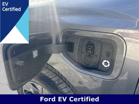 Used 2022 Ford F150 Lightning Lariat w/ Equipment Group 511A High image 10