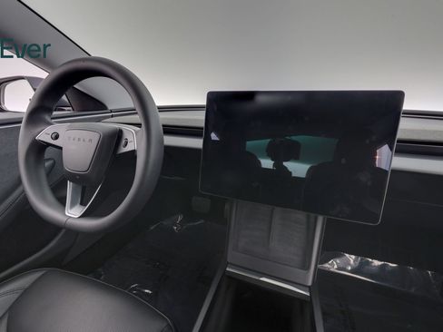 Used 2024 Tesla Model 3 Standard Range RWD image 25
