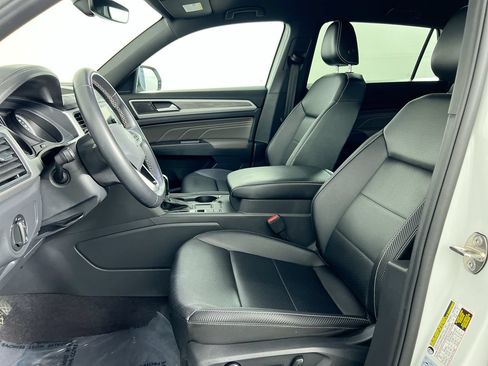 Used 2021 Volkswagen Atlas Cross Sport SE FWD image 8