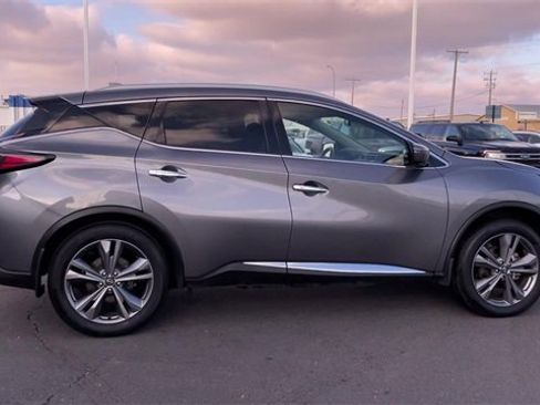 Used 2024 Nissan Murano Platinum image 2