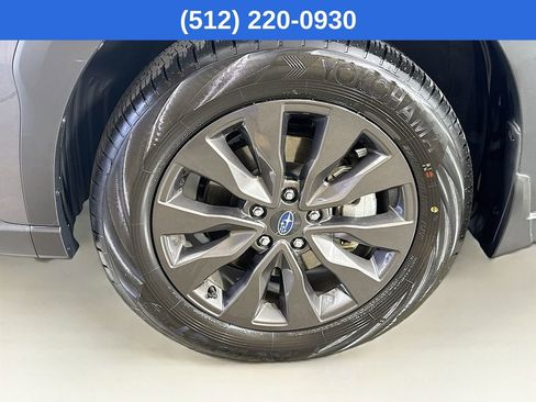 Used 2025 Subaru Outback Onyx Edition image 40