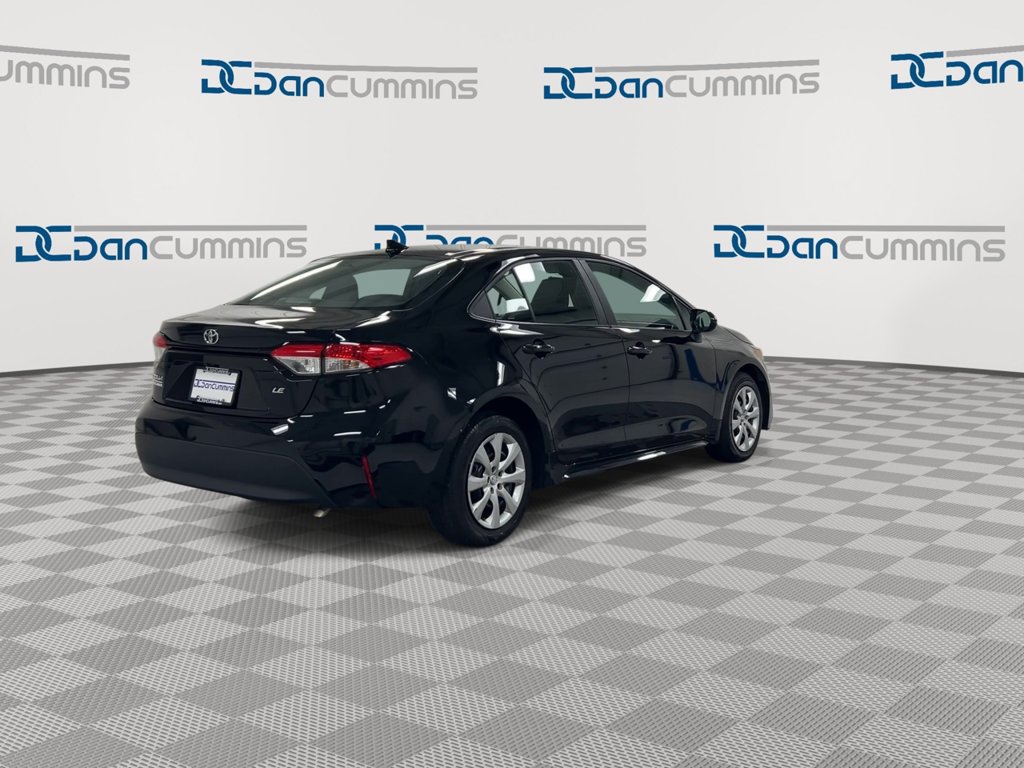 Used 2025 Toyota Corolla LE FWD image 8