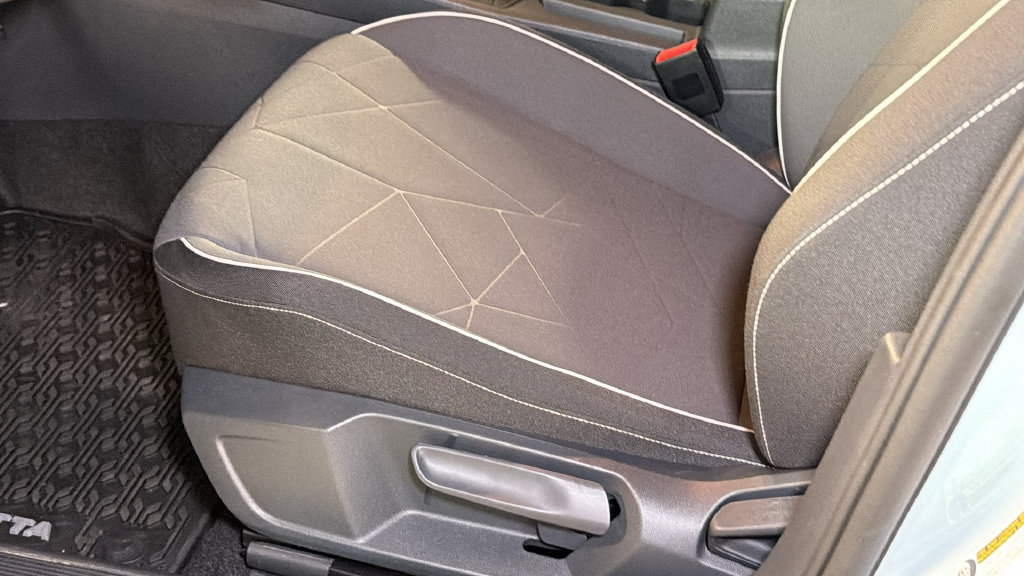 Certified 2026 Volkswagen Jetta Sport FWD image 17