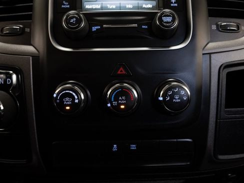 Used 2019 RAM 1500 Express w/ Express Value Package RWD image 31