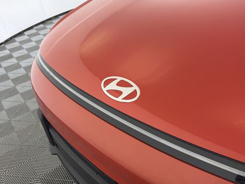 Used 2025 Hyundai Kona SEL AWD/4WD image 15