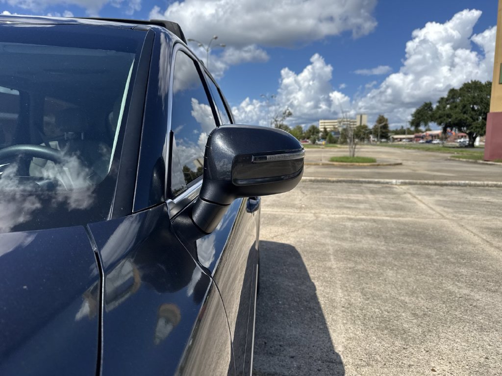 Used 2023 Kia Telluride EX w/ EX Captain's Chair Package FWD image 11