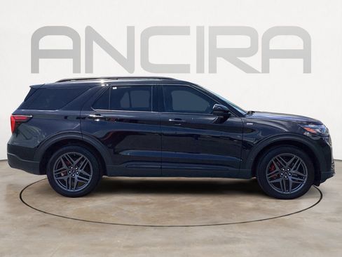 Used 2025 Ford Explorer ST-Line w/ Premium Package RWD image 15