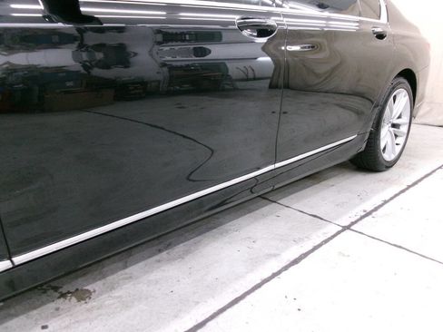 Used 2016 BMW 750i xDrive image 5