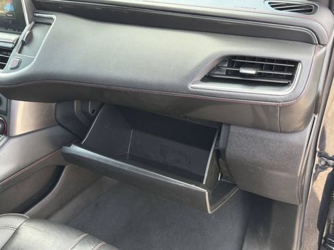 Used 2023 Chevrolet Suburban RST RWD image 34