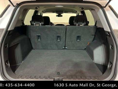 Used 2020 GMC Terrain SLE image 22