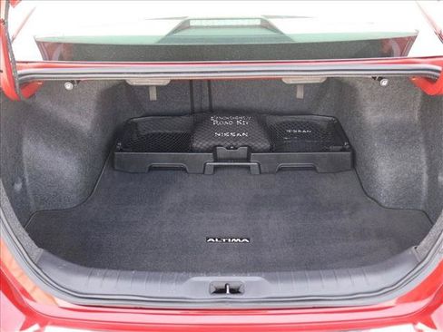 Used 2022 Nissan Altima 2.5 SR AWD/4WD image 6