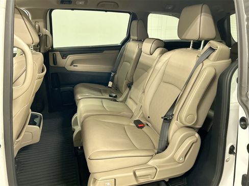 Used 2023 Honda Odyssey Elite image 21