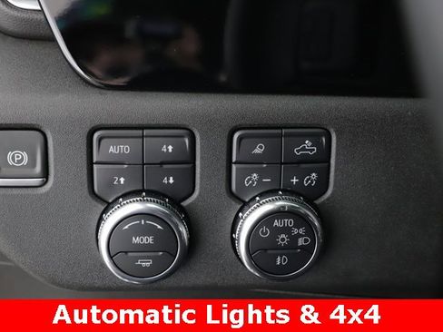 Used 2025 GMC Sierra 1500 Elevation w/ Elevation Premium Package image 21
