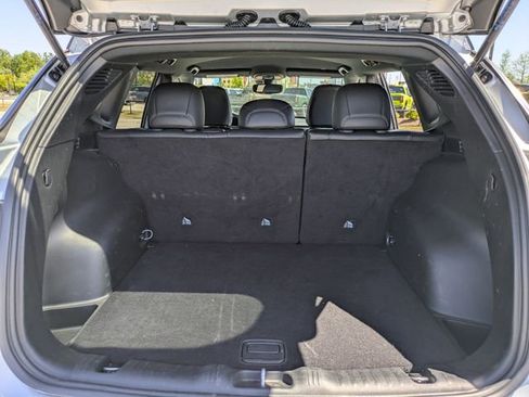 Used 2025 Jeep Compass Limited image 25