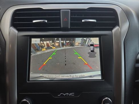 Used 2020 Ford Fusion SE AWD/4WD image 24