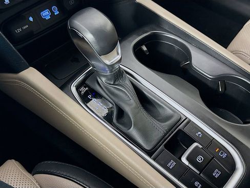 Used 2019 Hyundai Santa Fe FWD image 17