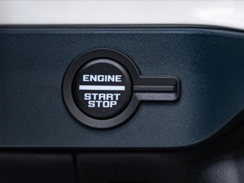 Used 2025 Ford Bronco Heritage Edition AWD/4WD image 18