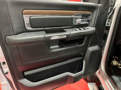 Used 2017 RAM 3500 Laramie image 19