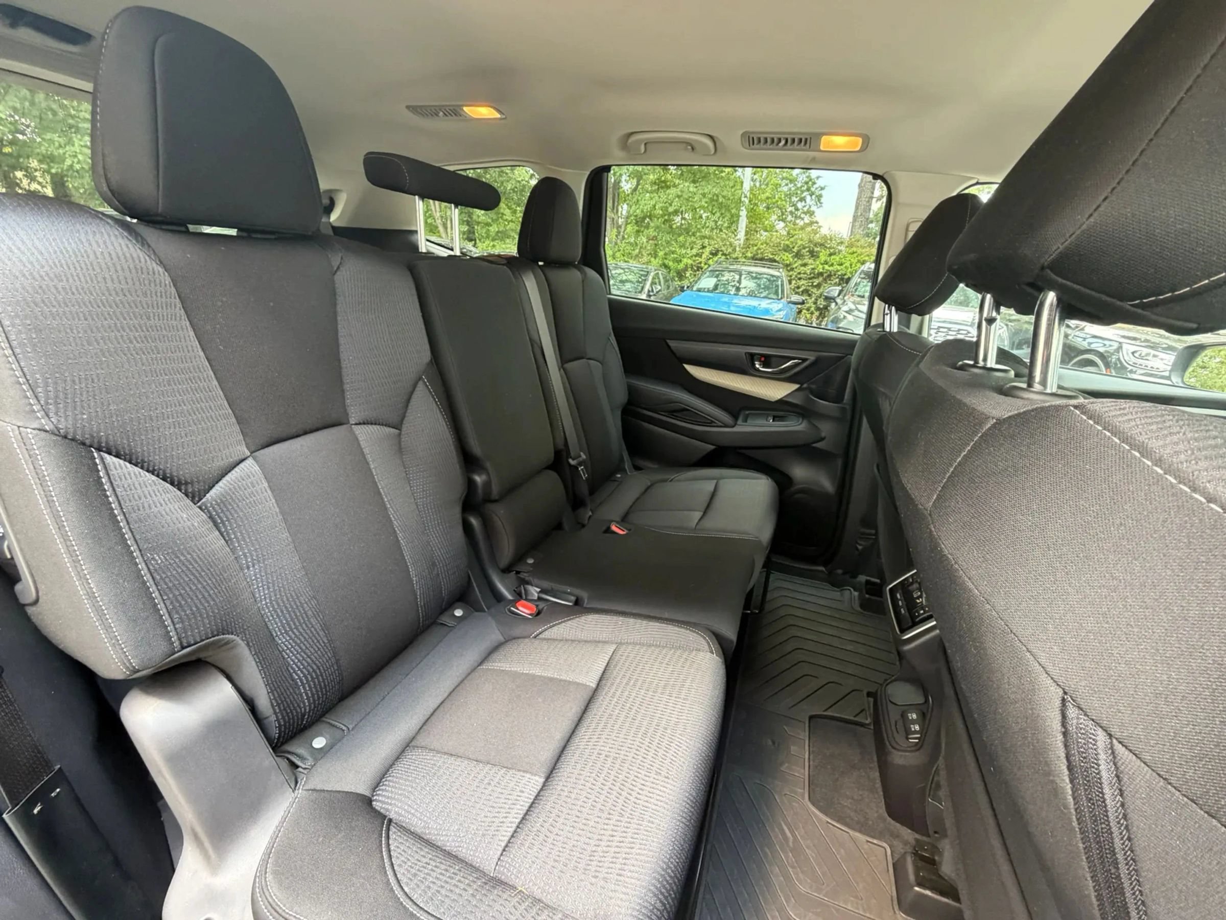 Used 2022 Subaru Ascent Premium AWD/4WD image 12