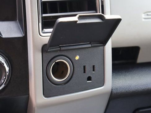 Used 2020 Ford F250 Lariat w/ Lariat Value Package image 34