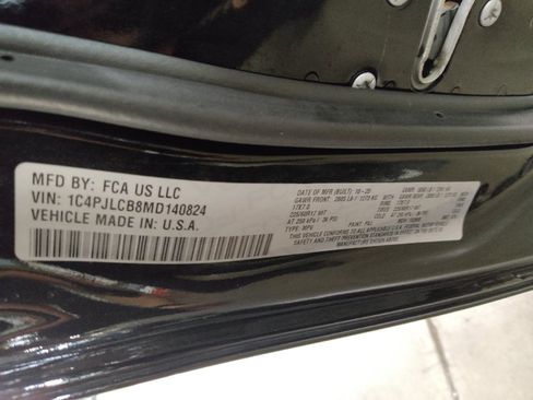 Used 2021 Jeep Cherokee Latitude FWD image 33