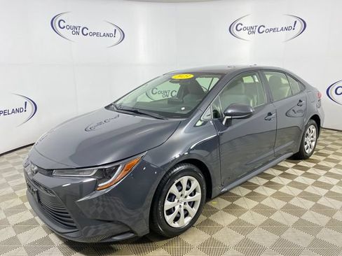 Certified 2023 Toyota Corolla LE w/ Carpet Mat Package (TMS) FWD image 3