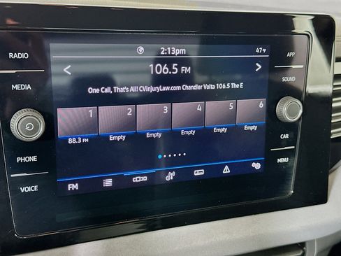 Used 2025 Volkswagen Jetta SE image 22