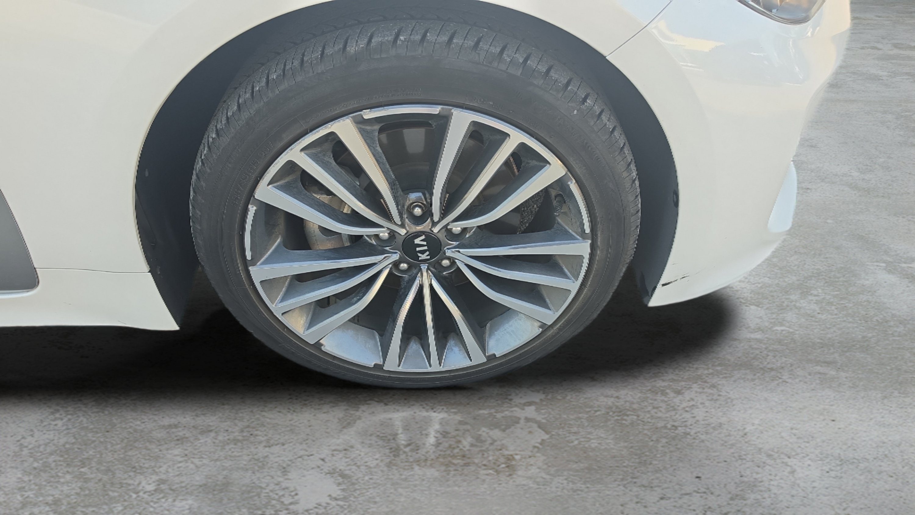 Used 2019 Kia Stinger RWD image 24