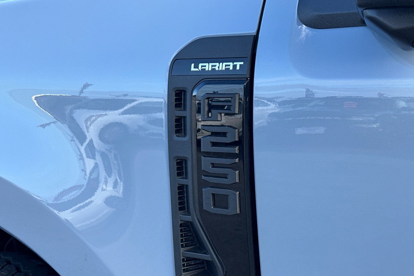 New 2026 Ford F250 Lariat w/ Black Appearance Package AWD/4WD image 23