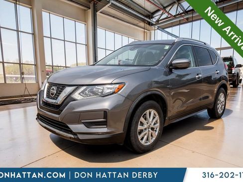 Used 2020 Nissan Rogue SV FWD image 26
