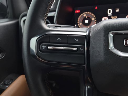 Used 2024 GMC Canyon AT4 w/ Canyon Safety Plus Package image 18