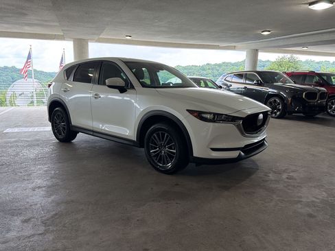 Used 2020 MAZDA CX-5 Touring FWD image 6