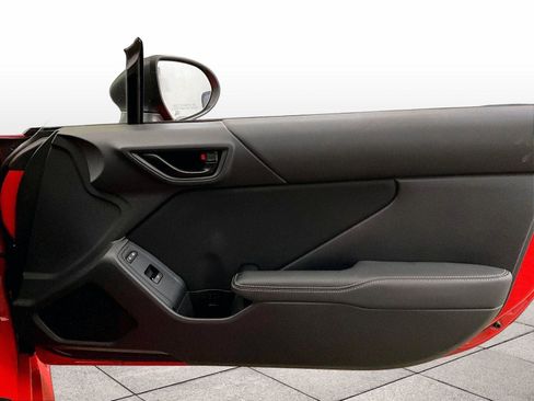Used 2023 Toyota GR86 w/ ALL Weather Mat Package (TMS) RWD image 23