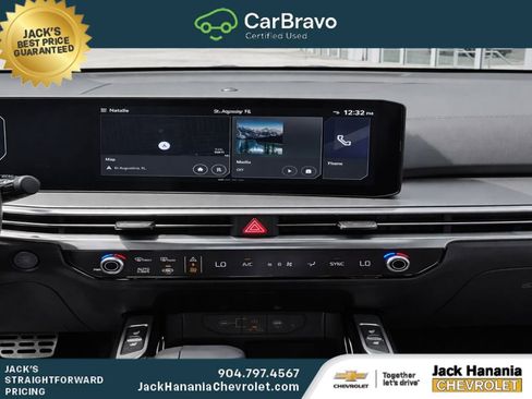 Used 2025 Kia Sorento SX FWD image 14