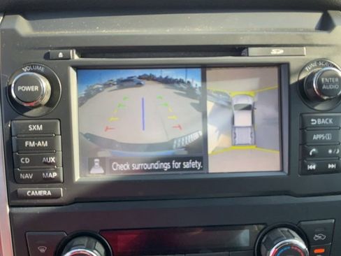 Used 2017 Nissan Titan PRO-4X w/ Pro-4x Convenience Package AWD/4WD image 24