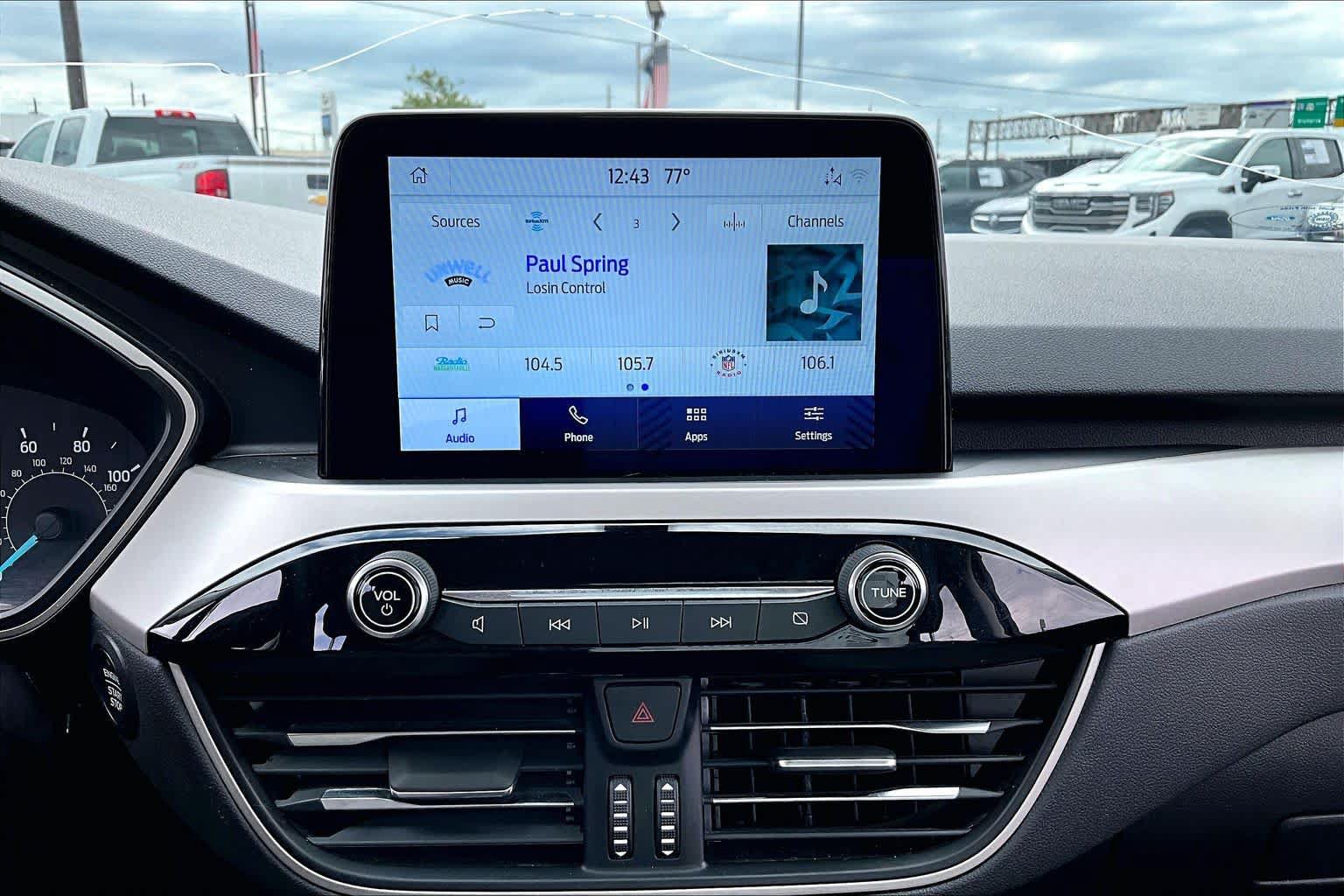 Used 2022 Ford Escape SE FWD image 34