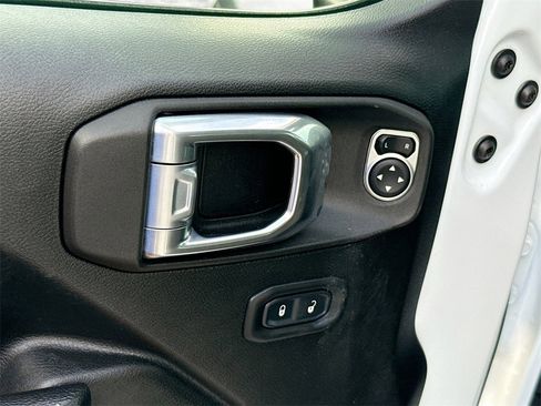 Used 2022 Jeep Wrangler Unlimited Sport S image 19